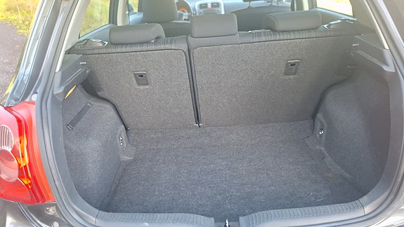 Toyota Auris 6 of 8