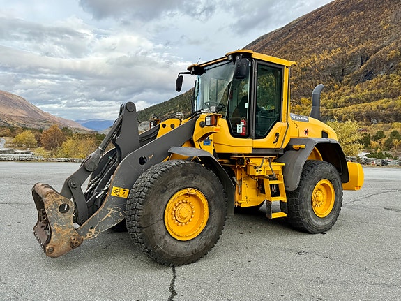 Volvo L90G 7 of 11