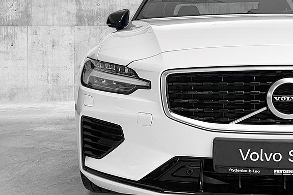 Volvo S60 4 of 28