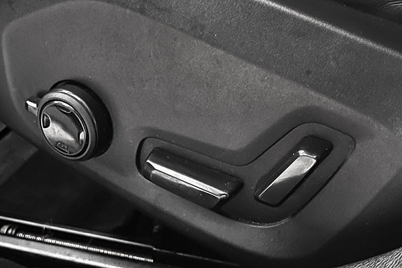 Volvo S60 26 of 28