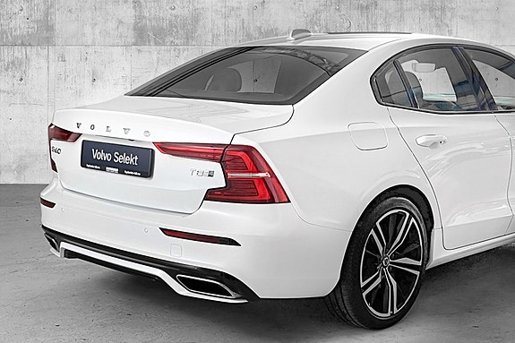 Volvo S60 7 of 28