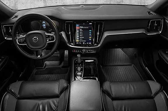 Volvo S60 14 of 28