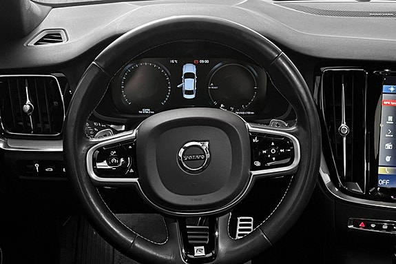Volvo S60 16 of 28