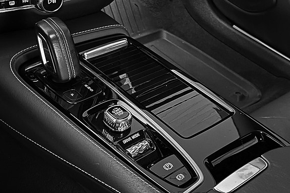 Volvo S60 17 of 28