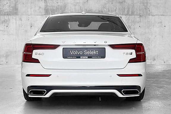 Volvo S60 8 of 28