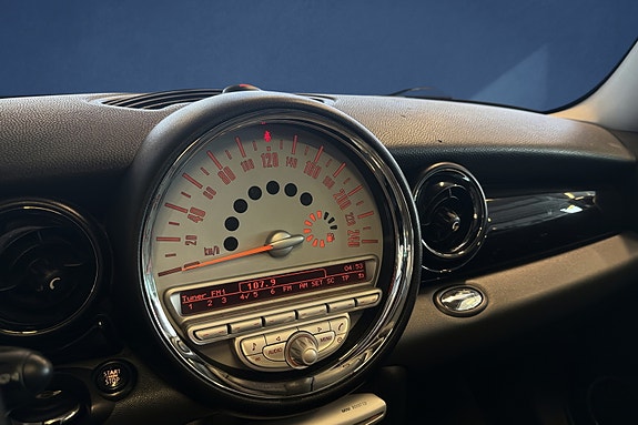 MINI Cooper S 16 of 18