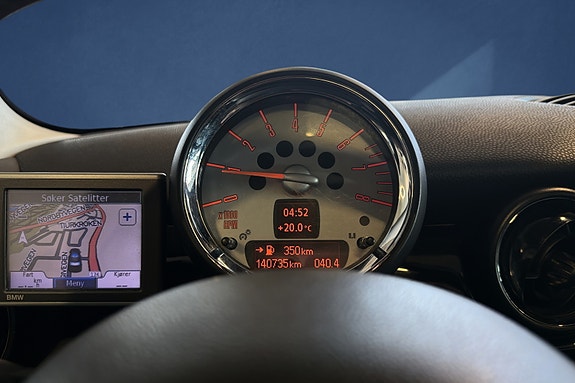 MINI Cooper S 15 of 18