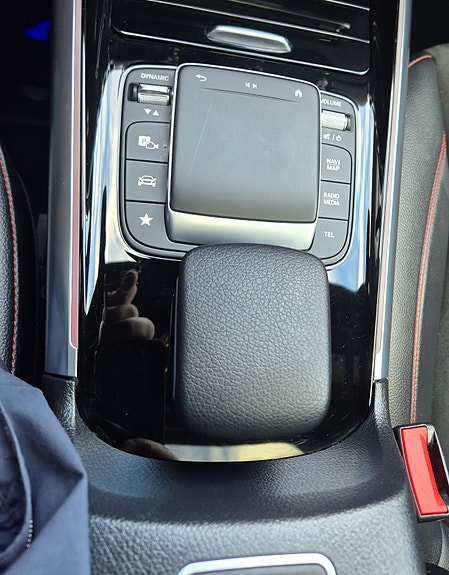 Mercedes-Benz EQA250 23 of 23