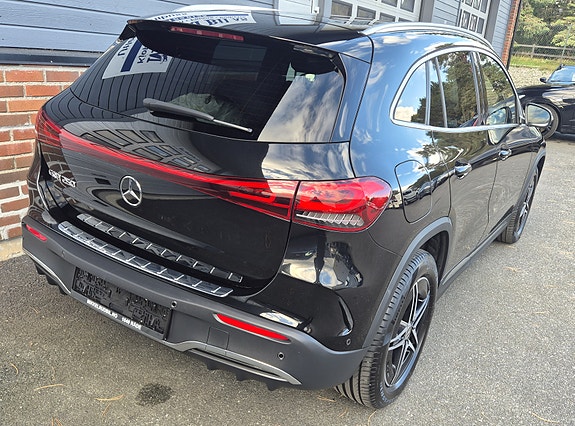 Mercedes-Benz EQA250 7 of 23