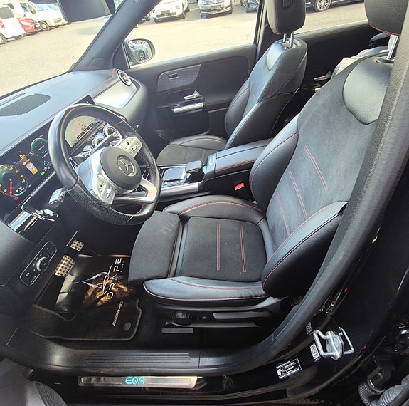 Mercedes-Benz EQA250 15 of 23