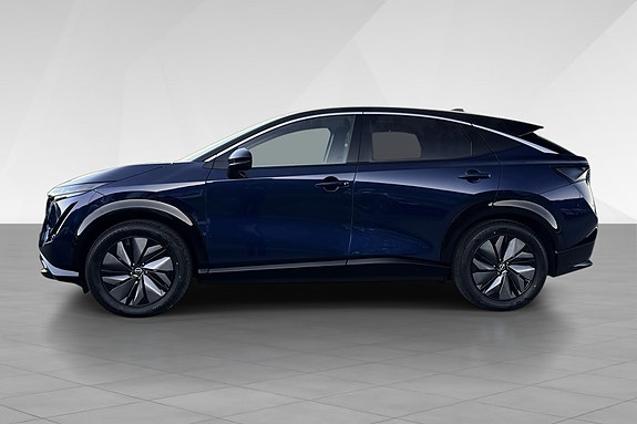 Nissan Ariya 4 of 21