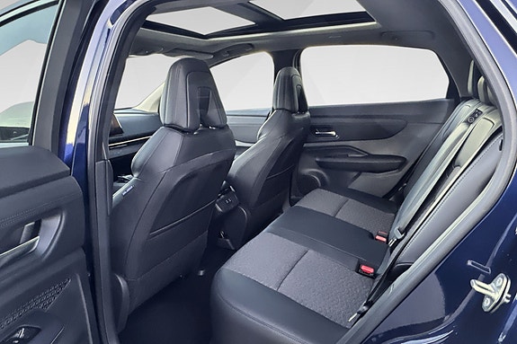 Nissan Ariya 14 of 21