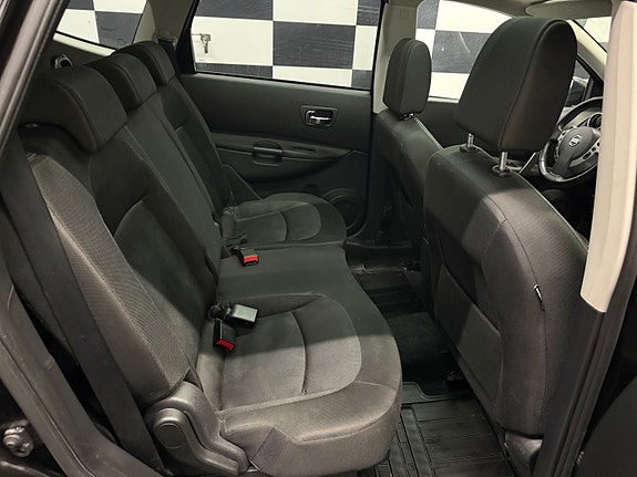 Nissan Qashqai+2 23 of 30