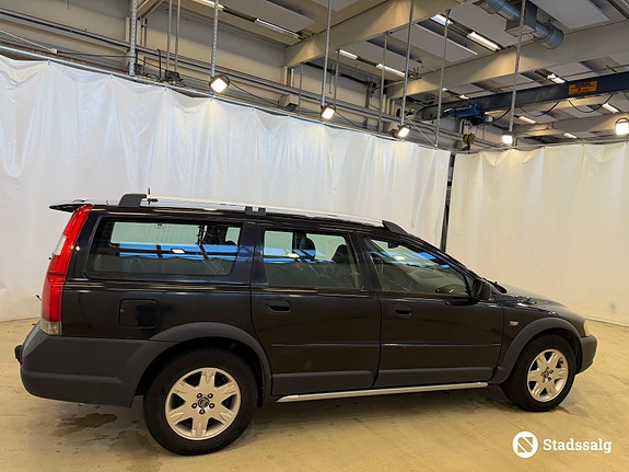 Volvo XC70 4 of 10