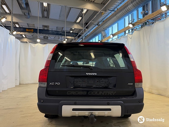 Volvo XC70 6 of 10
