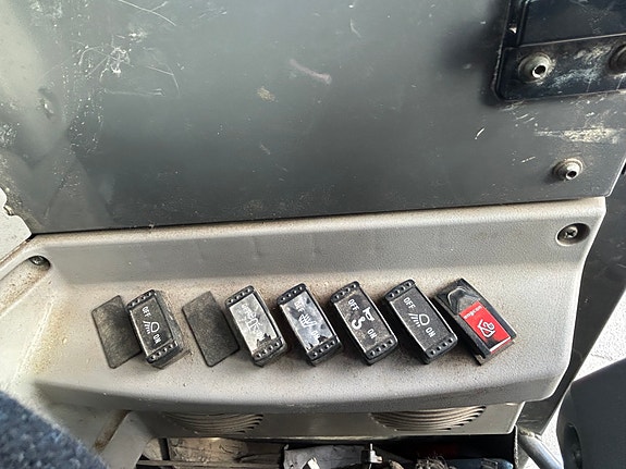 Hitachi ZX85US BLC-3 12 of 12