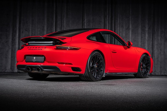 Porsche 911 3 of 30