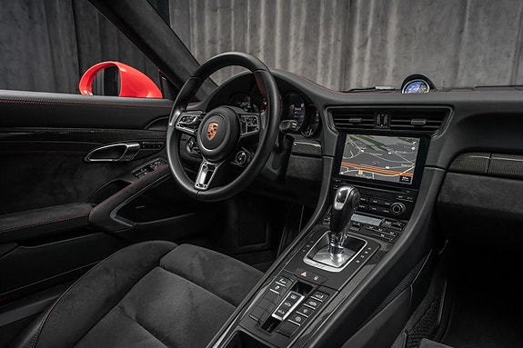 Porsche 911 19 of 30