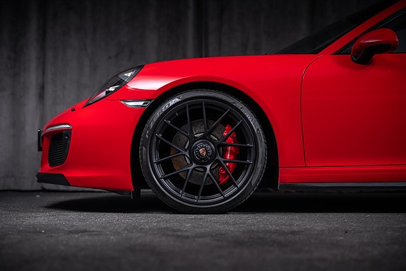 Porsche 911 7 of 30