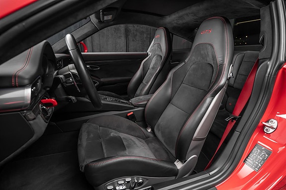 Porsche 911 17 of 30