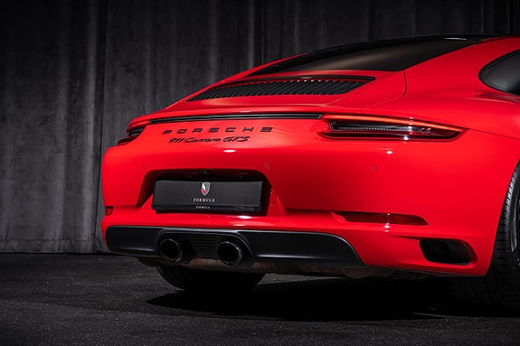 Porsche 911 10 of 30