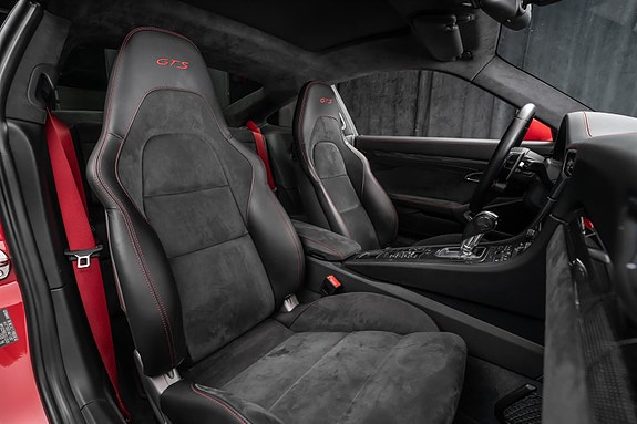 Porsche 911 14 of 30
