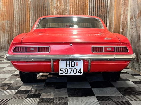 Chevrolet Camaro 25 of 30