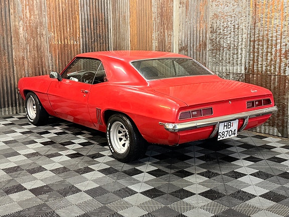 Chevrolet Camaro 14 of 30