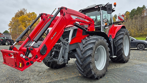 Massey Ferguson 7 S 210 EX 3 of 12