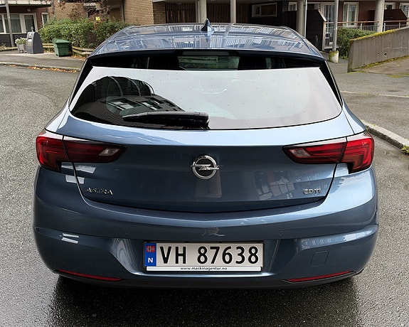 Opel Astra 4 of 10