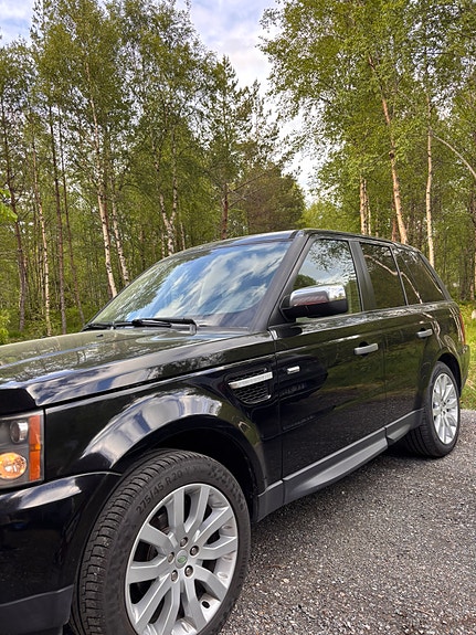 Land Rover Range Rover 2 of 5