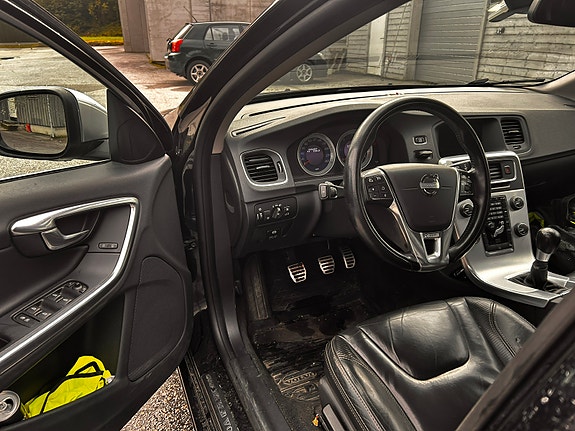 Volvo S60 12 of 14