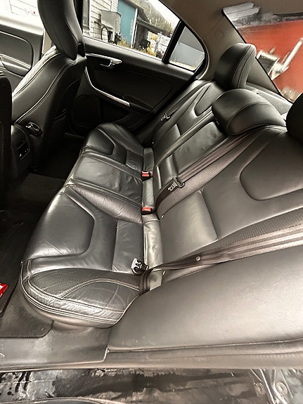 Volvo S60 14 of 14