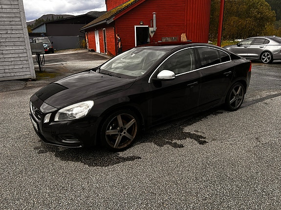 Volvo S60 5 of 14