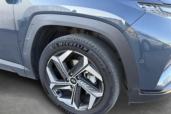 Hyundai Tucson 9 of 15