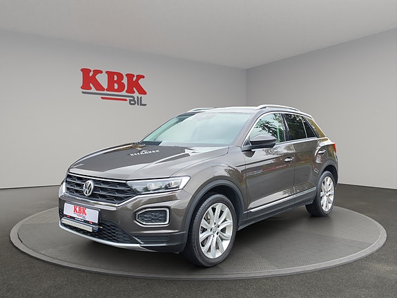 Volkswagen T-Roc 6 of 30