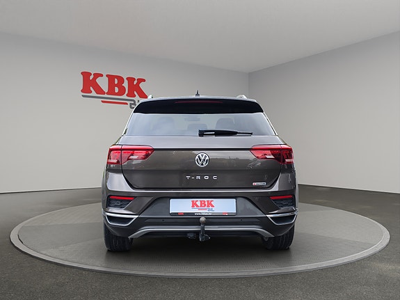 Volkswagen T-Roc 9 of 30