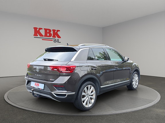 Volkswagen T-Roc 5 of 30