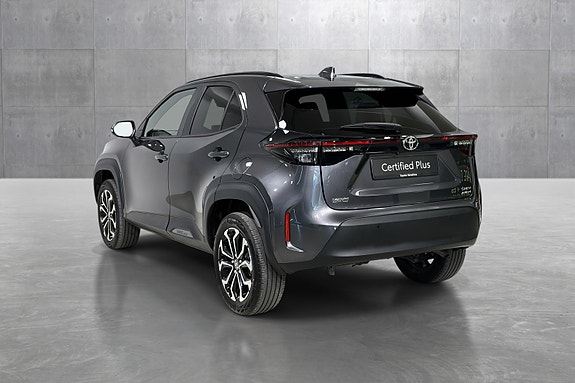 Toyota Yaris Cross 4 of 27