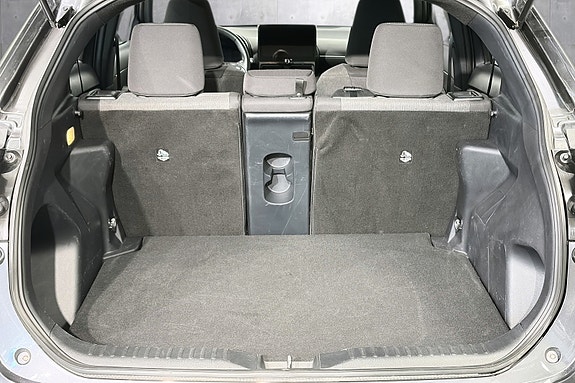 Toyota Yaris Cross 27 of 27