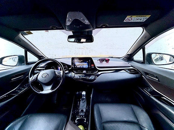 Toyota C-HR 7 of 29