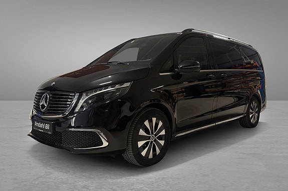 Mercedes-Benz EQV300 3 of 15