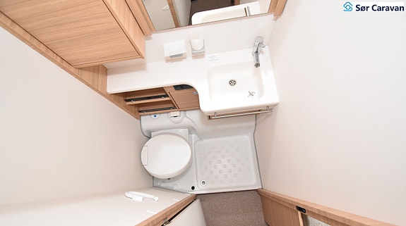 Dethleffs 500 QSK Camper. Køyeseng 21 of 24