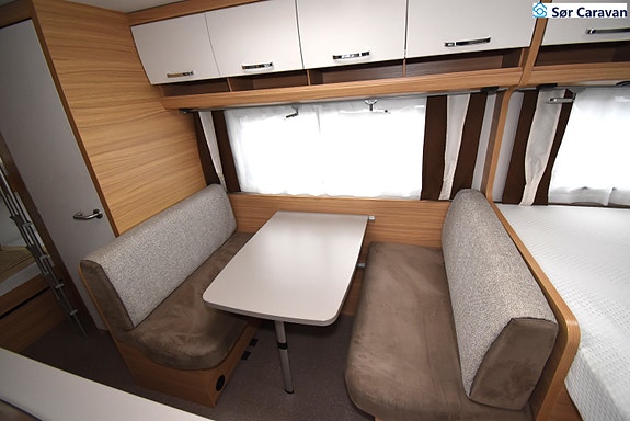 Dethleffs 500 QSK Camper. Køyeseng 11 of 24