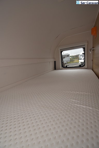 Dethleffs 500 QSK Camper. Køyeseng 19 of 24