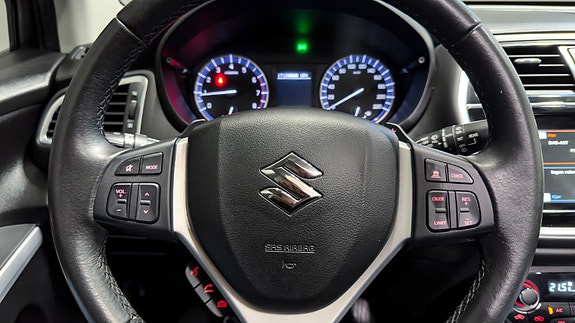 Suzuki SX4 S-Cross 16 of 30