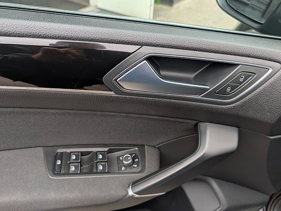 Volkswagen Touran 19 of 30
