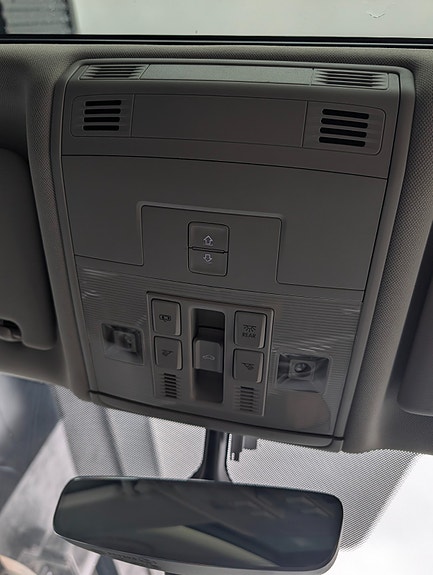 Volkswagen Touran 30 of 30