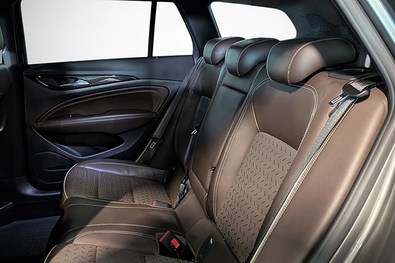 Opel Insignia 20 of 24