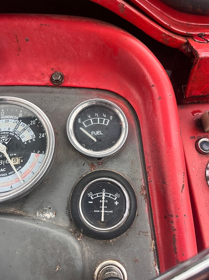 Massey Ferguson 165 Holdt av til Torsdag 15 of 24